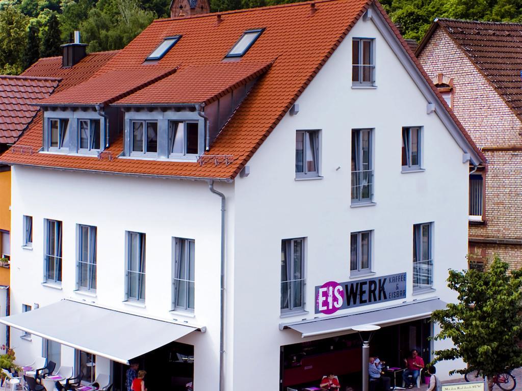 Gaestehaus Eschers Eiswerk Annweiler am Trifels Exteriör bild