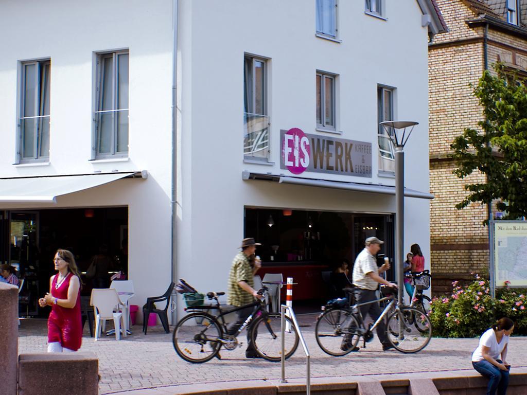 Gaestehaus Eschers Eiswerk Annweiler am Trifels Exteriör bild